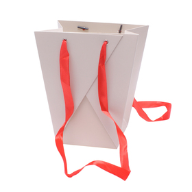 Carton bag Kimono 17.5/13x11/11x20cm gray/red