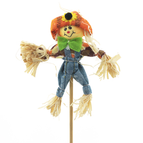 Fall Scarecrow 7x5in on 20in stick