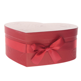 Boîte à chapeau Serenade Embossed 20x25x10cm FSC* rouge
