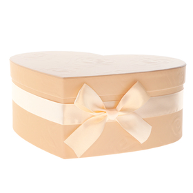 Boîte à chapeau Serenade Embossed 20x25x10cm FSC* rose